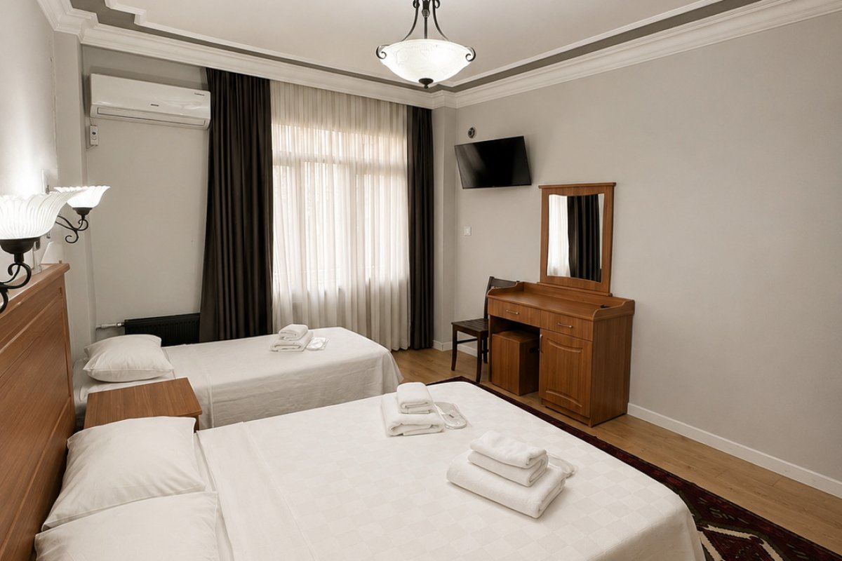 Side Hotel